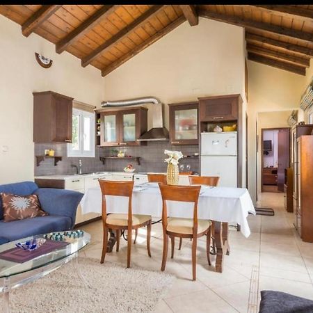 Makis Sea-View Apartment-Corfu Port Mantouki Екстериор снимка